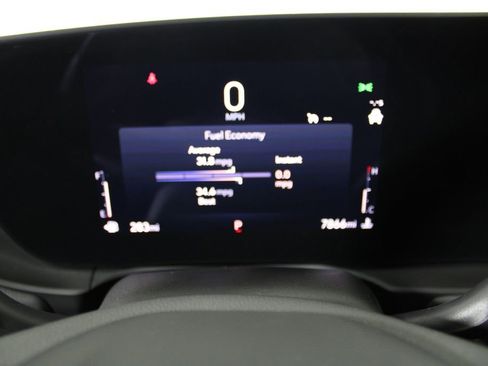 Used 2025 Buick Envista Preferred w/ Convenience I Package image 18