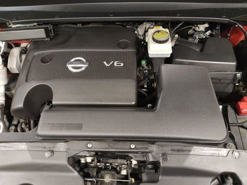 Used 2016 Nissan Pathfinder SV AWD/4WD image 30