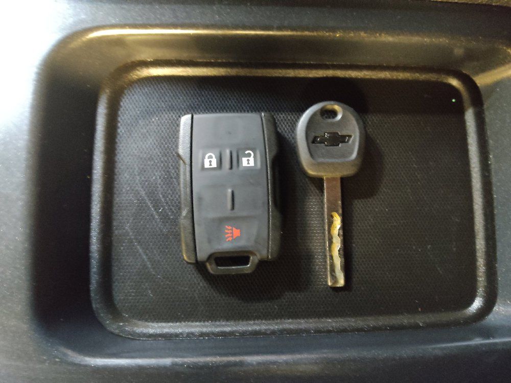 Used 2019 Chevrolet Silverado 1500 LT AWD/4WD image 32