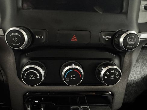 Used 2020 RAM 1500 Big Horn AWD/4WD image 31