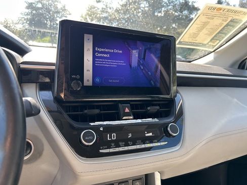 Used 2023 Toyota Corolla Cross LE image 24