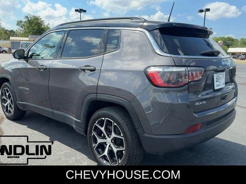 Used 2024 Jeep Compass Limited AWD/4WD image 5