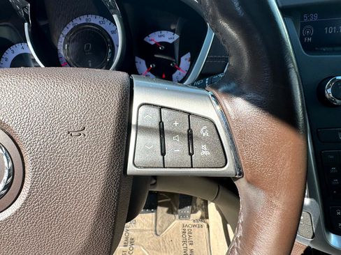 Used 2011 Cadillac SRX Luxury image 29