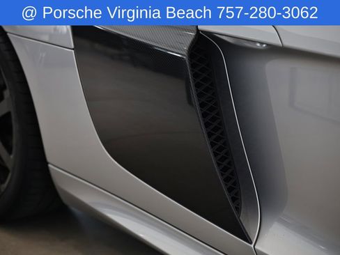 Used 2011 Audi R8 V10 AWD/4WD image 7