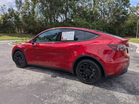 Used 2021 Tesla Model Y Long Range AWD/4WD image 3