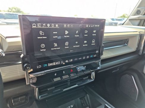 New 2026 GMC Hummer EV 4x4 Crew Cab w/ LPO, Dark Essentials Package image 23