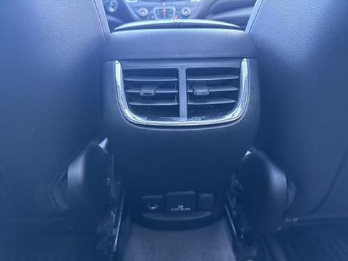 Used 2018 Chevrolet Malibu Premier w/ Premier Sun and Wheel Package FWD image 62