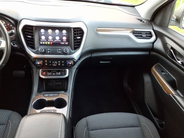 Used 2023 GMC Acadia SLE FWD image 16