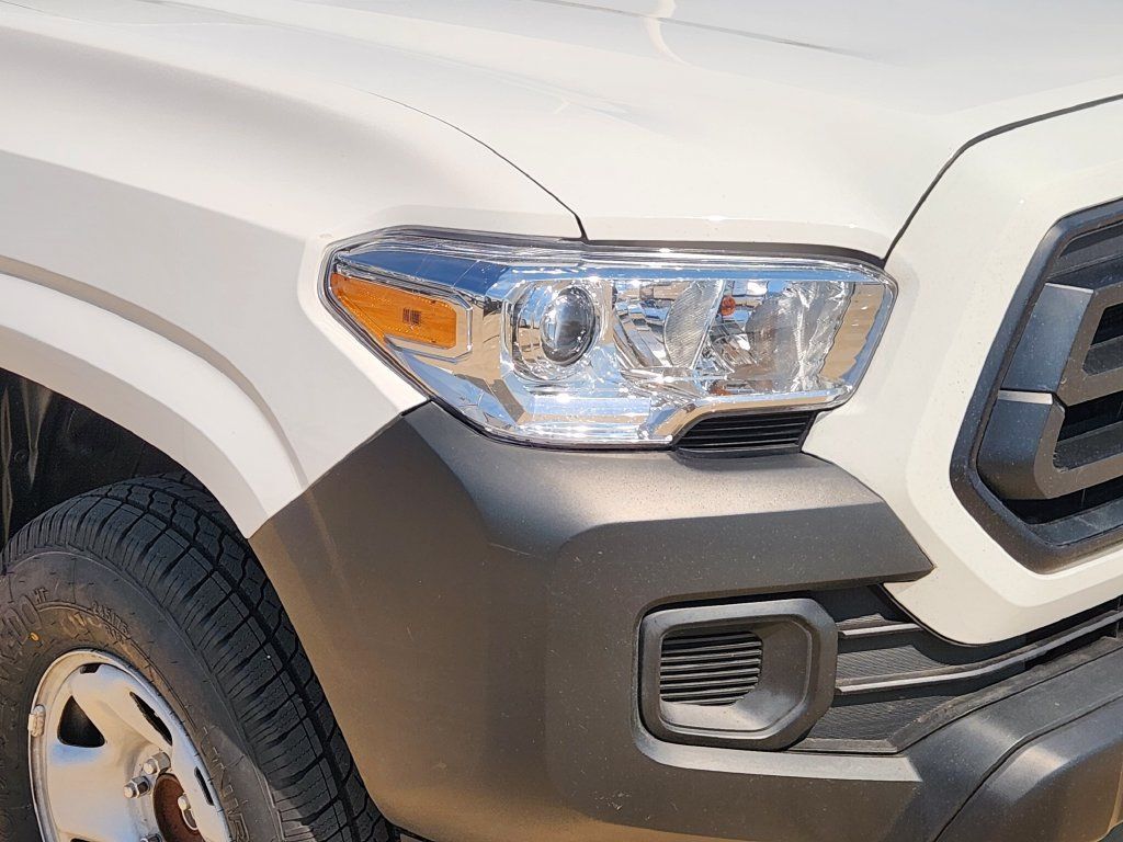 Used 2022 Toyota Tacoma SR RWD image 8