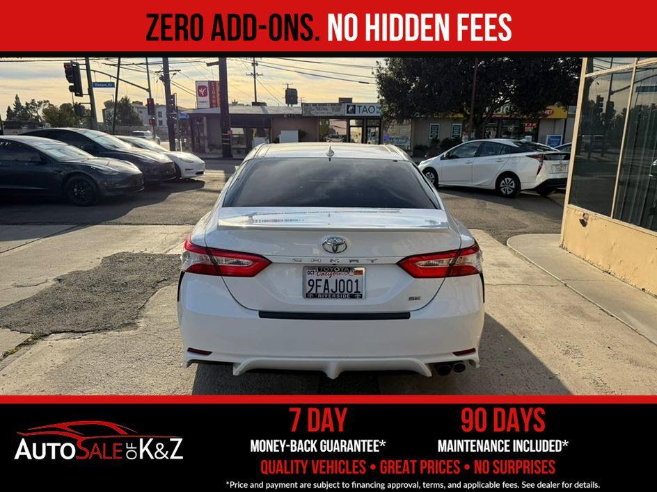 Used 2020 Toyota Camry SE FWD image 13