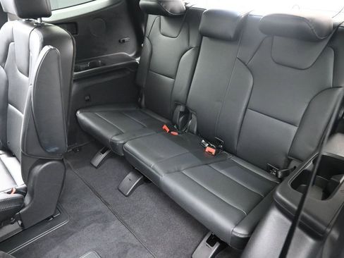 Used 2025 Kia Telluride S FWD image 20