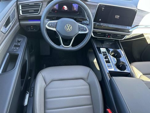 New 2026 Volkswagen Atlas SEL AWD/4WD image 14