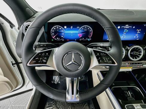 Certified 2026 Mercedes-Benz GLA 250 image 11