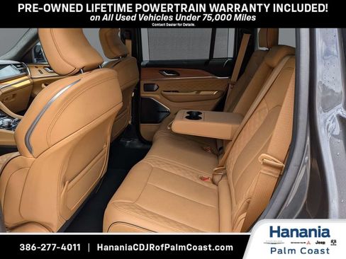 Used 2025 Jeep Grand Cherokee Summit AWD/4WD image 16