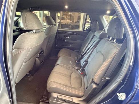 Used 2025 Honda Pilot Sport image 22
