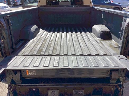 Used 2023 GMC Sierra 3500 Denali w/ Denali Ultimate Package image 31