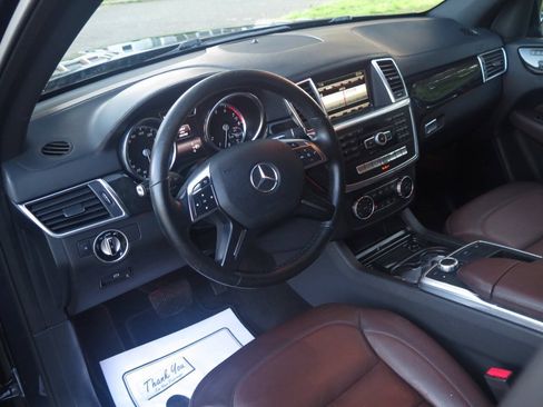 Used 2016 Mercedes-Benz GL 450 4MATIC image 7