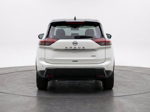 Used 2025 Nissan Rogue SV FWD image 7