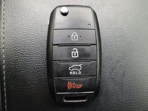 Used 2020 Kia Sorento LX w/ LX I4 Convenience Package FWD image 32