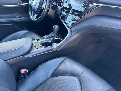 Used 2022 Toyota Camry XSE image 31