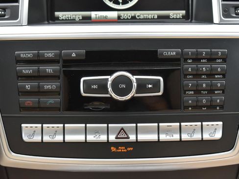 Used 2016 Mercedes-Benz GL 550 4MATIC image 22