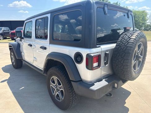 Used 2022 Jeep Wrangler Unlimited Sport AWD/4WD image 5