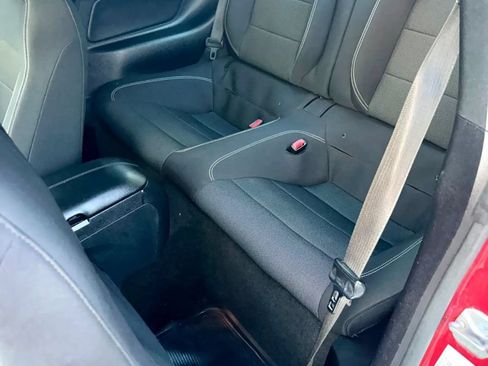 Used 2016 Ford Mustang GT RWD image 12