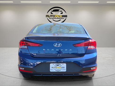 Used 2019 Hyundai Elantra SE FWD image 6