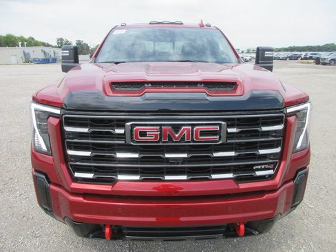 New 2026 GMC Sierra 2500 AT4 w/ AT4 Premium Plus Package AWD/4WD image 11