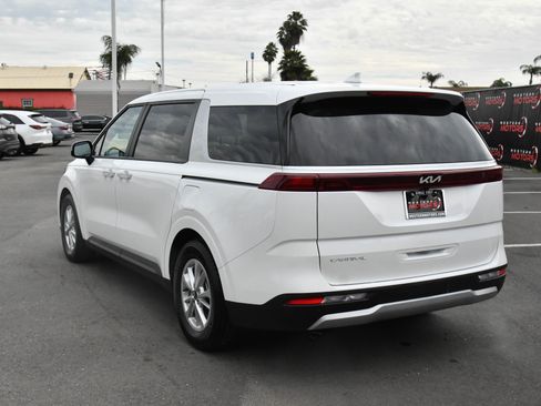 Used 2024 Kia Carnival LX image 6