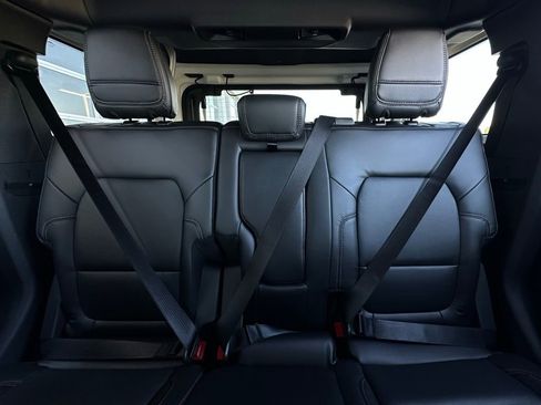 New 2025 Ford Bronco Badlands image 50