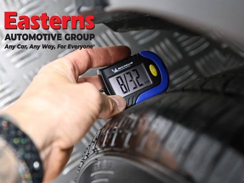 Used 2019 Toyota C-HR Limited FWD image 26