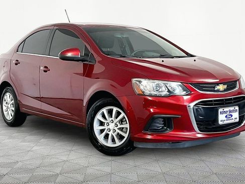 Used 2019 Chevrolet Sonic LT FWD image 1