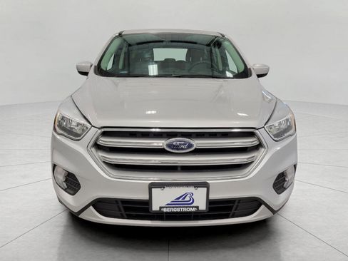 Used 2017 Ford Escape SE w/ SE Cold Weather Package AWD/4WD image 13