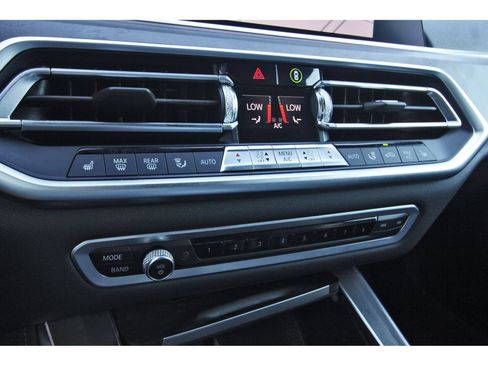 Used 2019 BMW X5 xDrive40i w/ Premium Package 2 AWD/4WD image 28