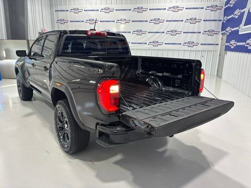 Used 2024 GMC Canyon Elevation w/ Elevation Premium Package AWD/4WD image 6