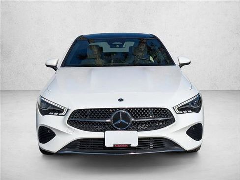 Used 2024 Mercedes-Benz CLA 250 image 4