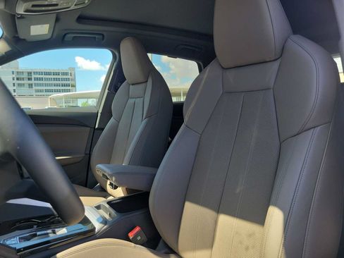 Certified 2025 Audi Q5 Premium Plus w/ Premium Plus AWD/4WD image 21