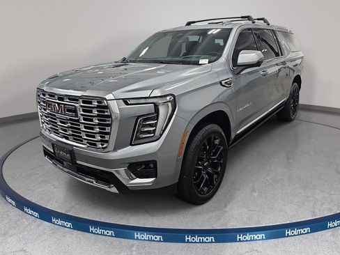 Used 2026 GMC Yukon XL Denali w/ Sun & Power Step Package AWD/4WD image 1