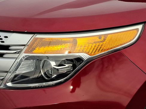 Used 2015 Ford Explorer XLT w/ Equipment Group 202A image 11