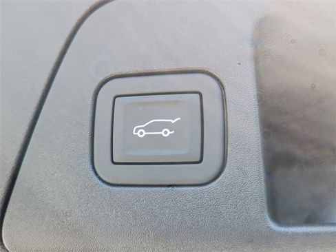 New 2025 Buick Envision Sport Touring image 6