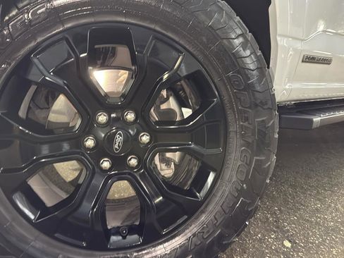 Certified 2022 Ford F150 Lariat w/ Equipment Group 502A High image 9