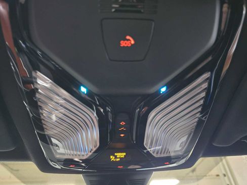 Used 2025 BMW 330i xDrive Sedan w/ M Sport Package image 35