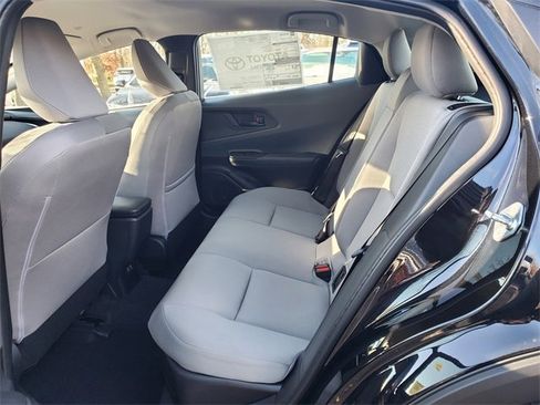 New 2026 Toyota Prius LE image 8