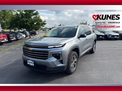 Used 2024 Chevrolet Traverse LT AWD/4WD image 14