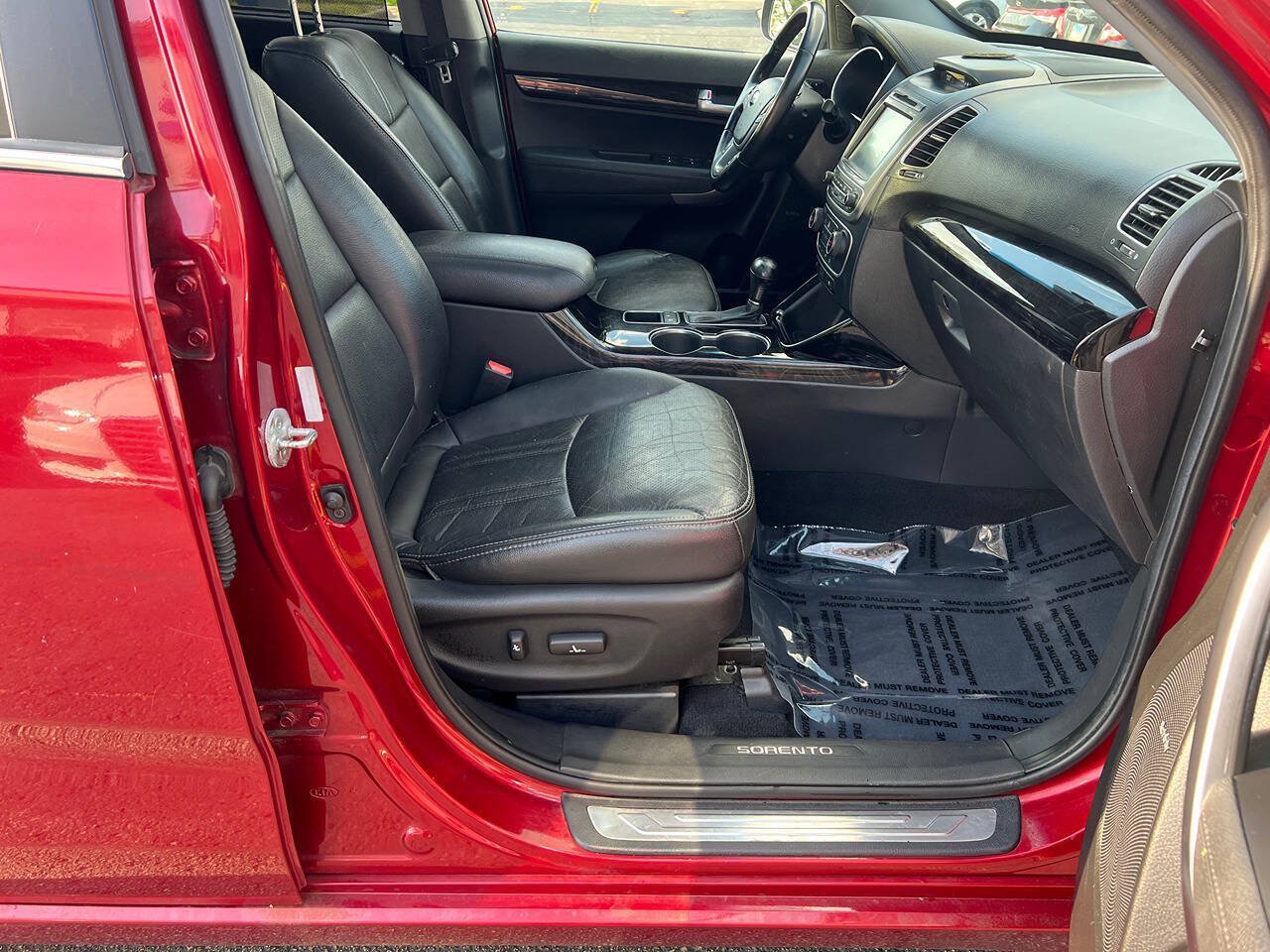 Used 2014 Kia Sorento SX w/ 3rd Row Package AWD/4WD image 29