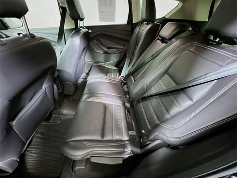 Used 2019 Ford Escape Titanium image 22