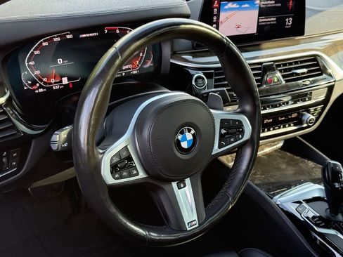 Used 2020 BMW M550i xDrive AWD/4WD image 16