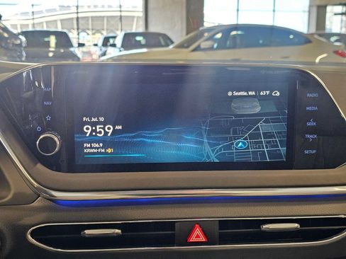 Used 2023 Hyundai Sonata Limited w/ Cargo Package FWD image 14