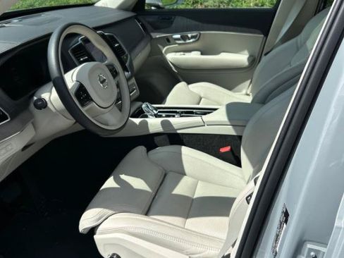 Used 2024 Volvo XC90 T8 Ultimate w/ Lounge Package AWD/4WD image 5